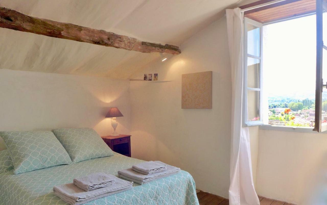 Villa Rue Bertrand De Got à Saint-Cyprien  Extérieur photo